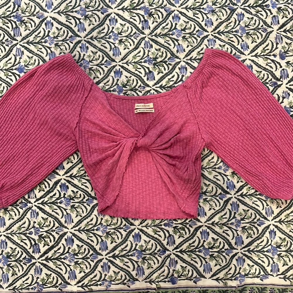 Cropped knot urban outfitters pink top